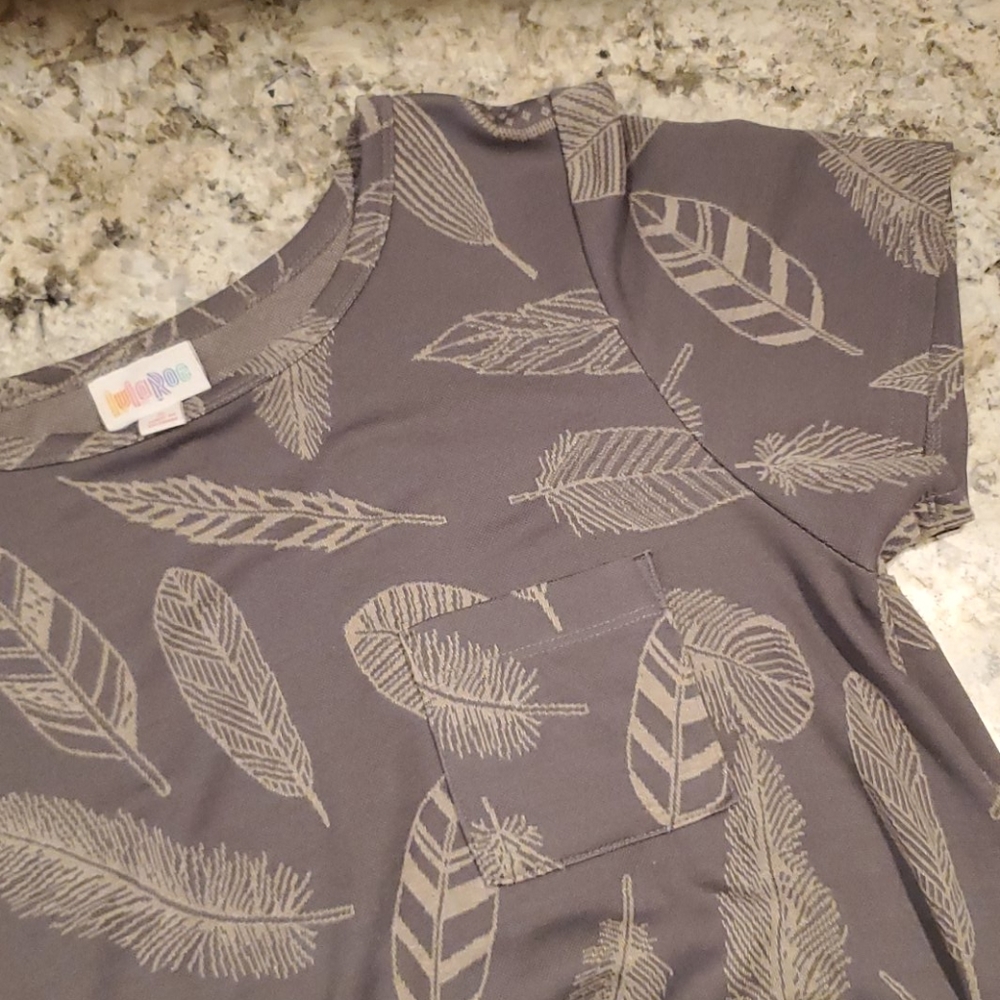 Lularoe feather Carly